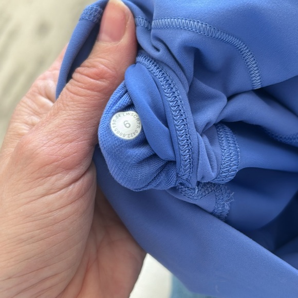 Lululemon wonder under size 6 purpleish blue legging - Picture 3 of 5